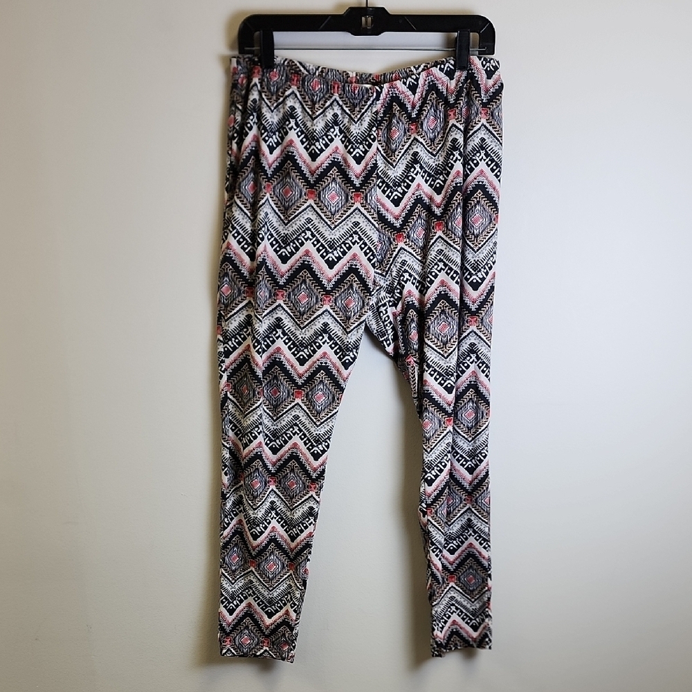 Just Be Multicolor Geometric Leggings